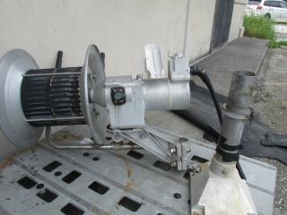 岩崎電機工業 ヤングネット ラインホーラ24V/350w