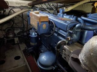 イスズ UM6SD1TCX 380馬力エンジン