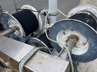 3段ローラー 油圧巻き上げ機