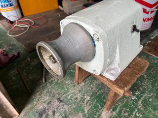 12V アンカーウインチ