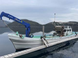 ヤンマー えさやり養殖投餌船 マリンクレーン