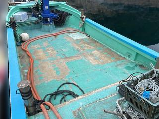 ヤンマー えさやり養殖投餌船 マリンクレーン