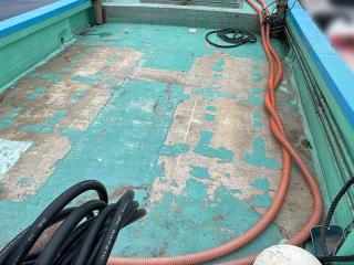 ヤンマー えさやり養殖投餌船 マリンクレーン