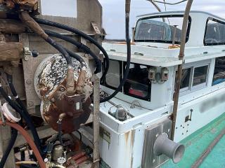 ヤンマー えさやり養殖投餌船 マリンクレーン