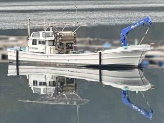 ヤンマー えさやり養殖投餌船 マリンクレーン