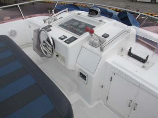 HORIZON YACHTE アンフィニ55セダン