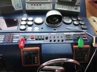 HORIZON YACHTE アンフィニ55セダン