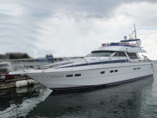 HORIZON YACHTE アンフィニ55セダン