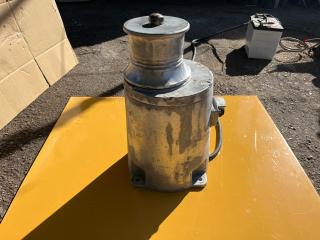  岩崎電気工業ヤングローラー12V500W